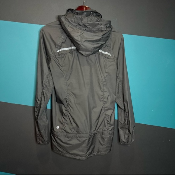 lululemon athletica Black Windbreaker Jacket size 8 - Picture 6 of 10